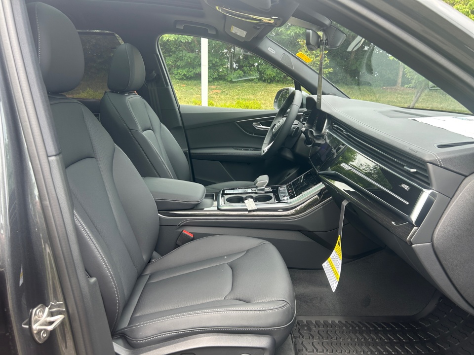 WA1MVBF70TD014250 2026 Audi Q7 S line Premium Plus