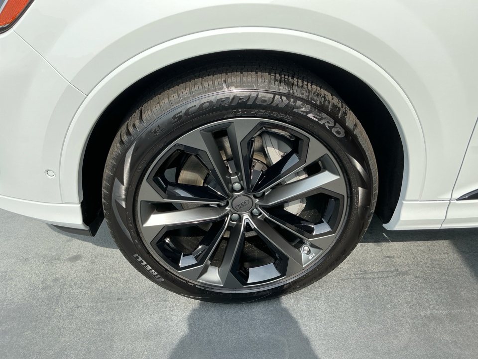 WA1MVBF73TD014730 2026 Audi Q7 S line Premium Plus