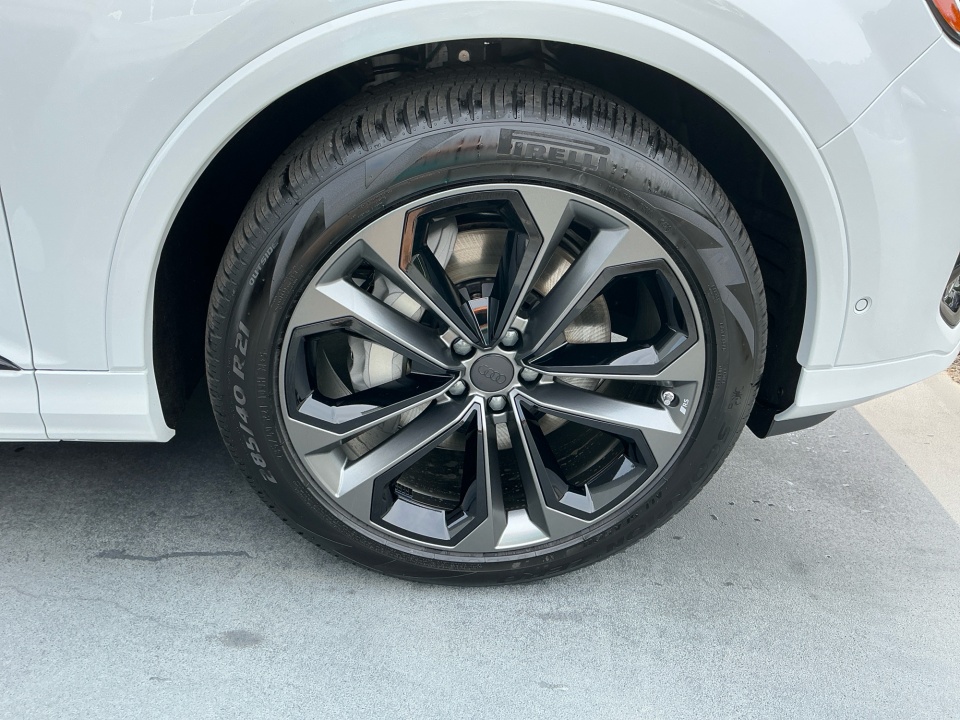 WA1MVBF73TD014730 2026 Audi Q7 S line Premium Plus