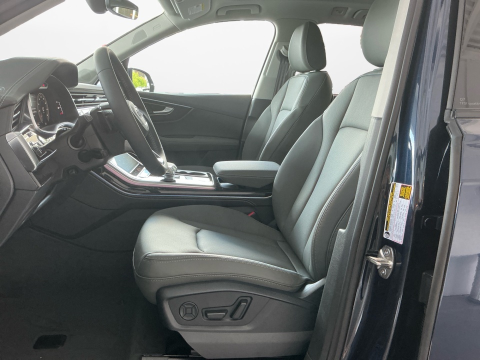 WA1MVBF74TD015160 2026 Audi Q7 S line Premium Plus