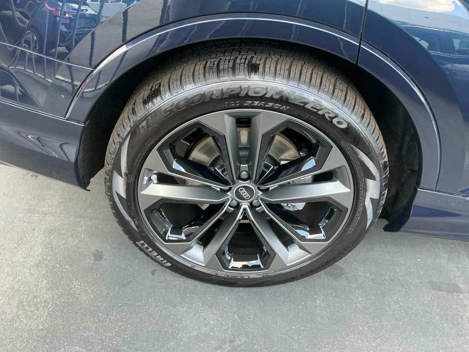 WA1MVBF74TD015160 2026 Audi Q7 S line Premium Plus
