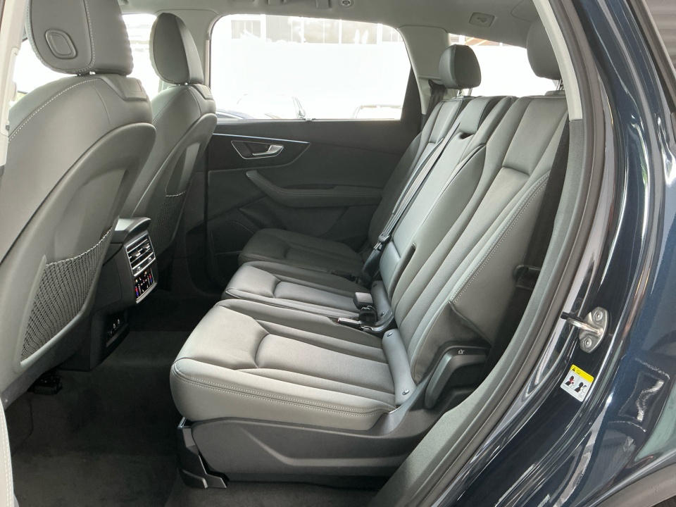WA1MVBF74TD015160 2026 Audi Q7 S line Premium Plus