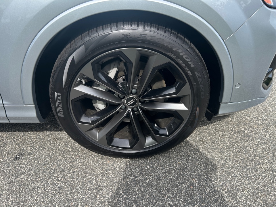 WA1MVBF74TD016129 2026 Audi Q7 S line Premium Plus
