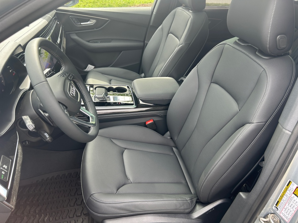 WA1MVBF74TD016129 2026 Audi Q7 S line Premium Plus