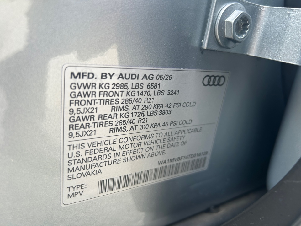 WA1MVBF74TD016129 2026 Audi Q7 S line Premium Plus