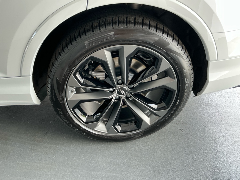 WA1WVBF77TD014707 2026 Audi Q7 Prestige
