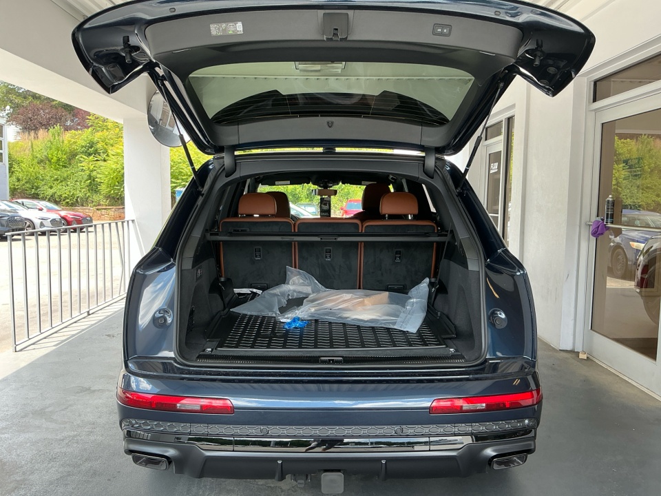 WA1WVBF79TD013932 2026 Audi Q7 Prestige