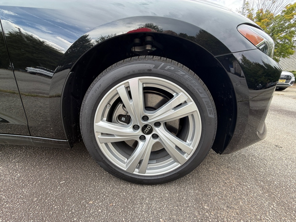 WAU2BCFU0SN081888 2025 Audi A5 Premium Plus