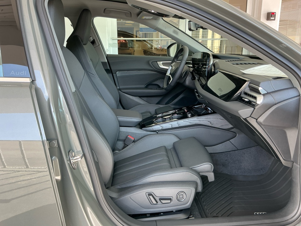 WAU2BCFU1SN074285 2025 Audi A5 Premium Plus