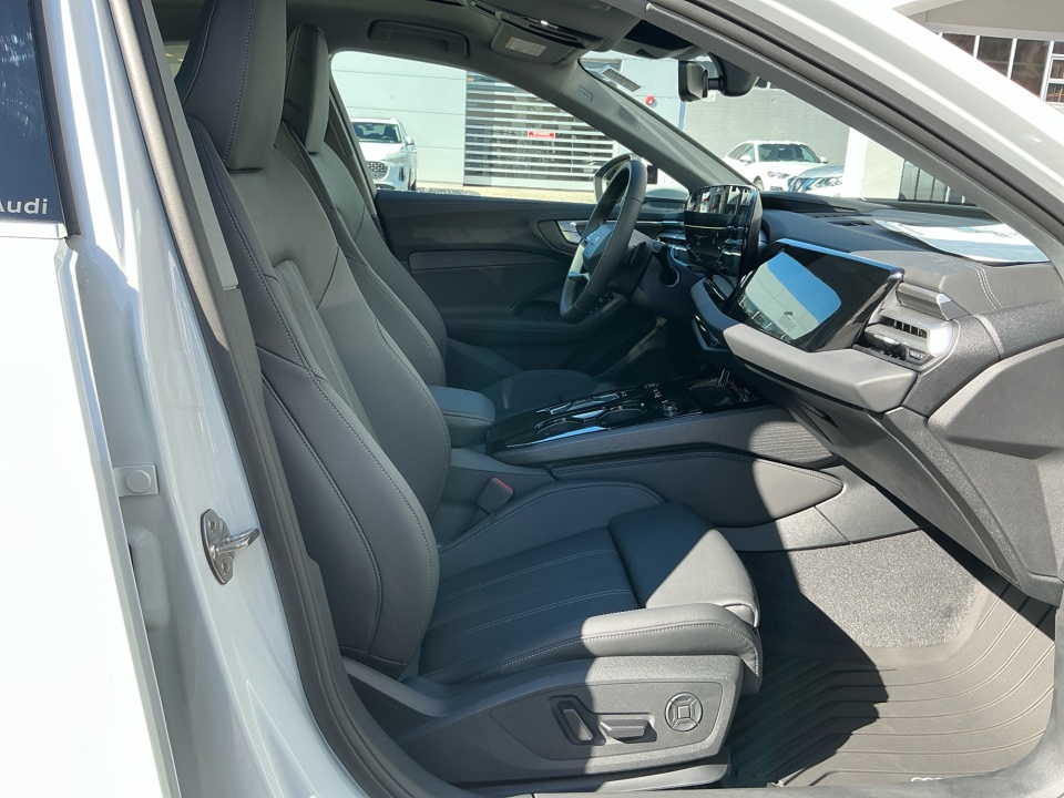 WAU2BCFU3SN070710 2025 Audi All-new A5 Premium Plus TFSI quattro S tronic