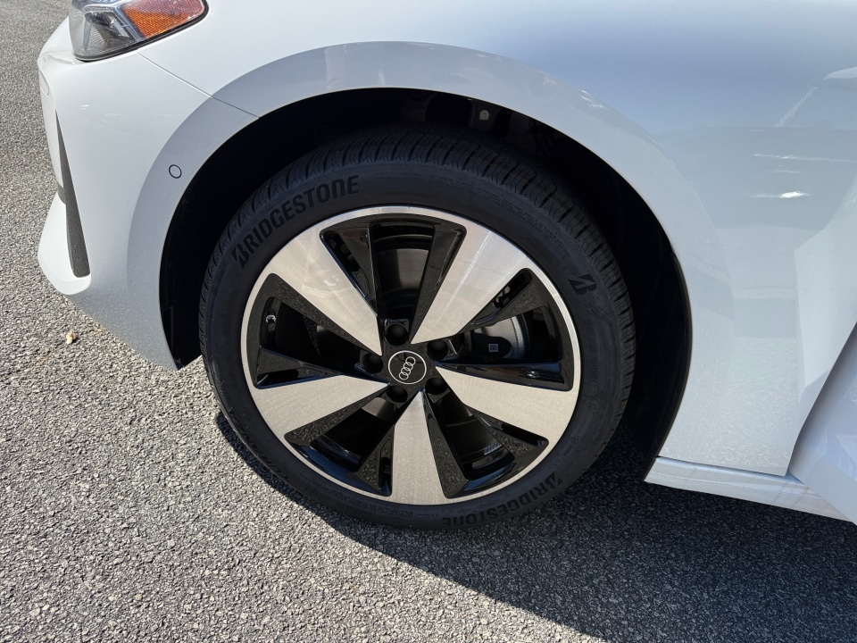 WAU2BCFU6SN069924 2025 Audi All-new A5 Premium Plus TFSI quattro S tronic