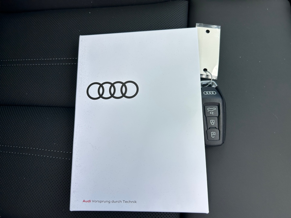 WAU3BCFUXSN071129 2025 Audi A5 Prestige