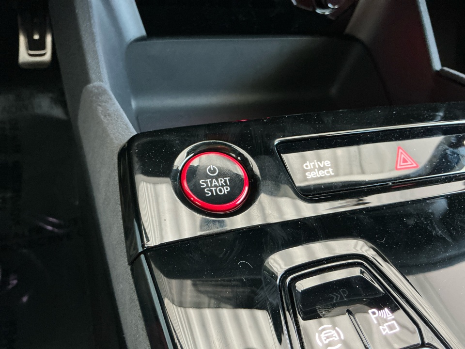 WAU3EAGH6SA022417 2025 Audi S6 e-tron Prestige