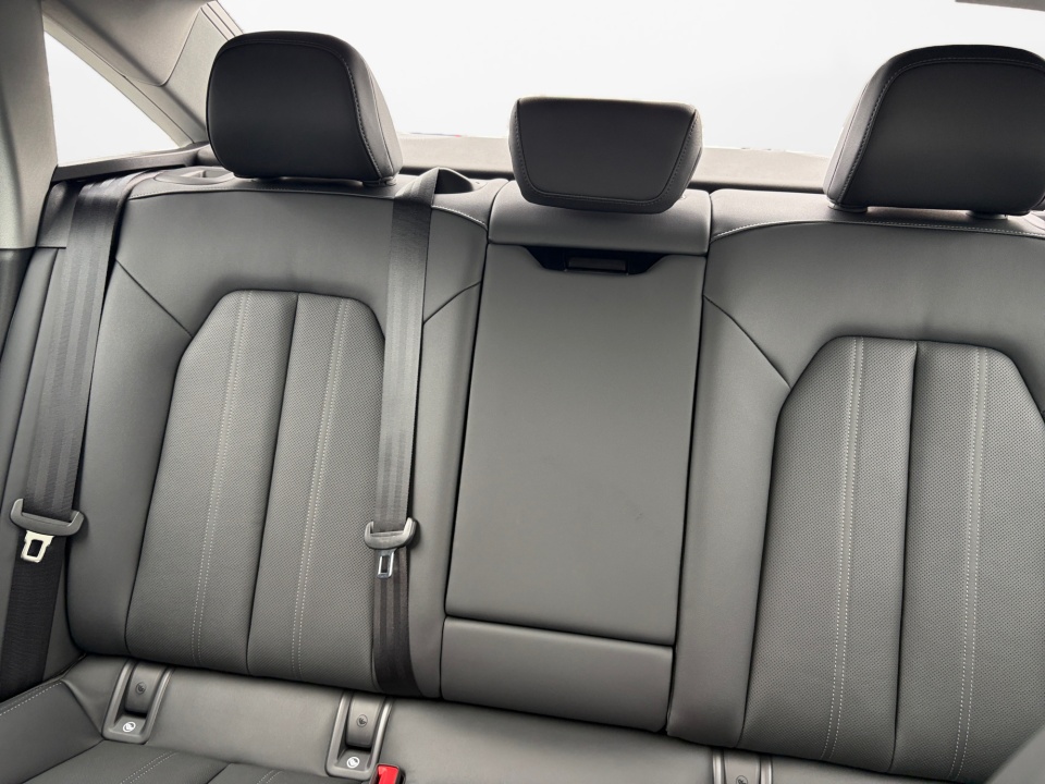 WAU55CFN1TN030284 2026 Audi A6 Premium Plus quattro S tronic