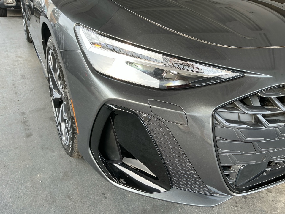 WAU55CFN3TN030304 2026 Audi A6 Premium Plus quattro S tronic