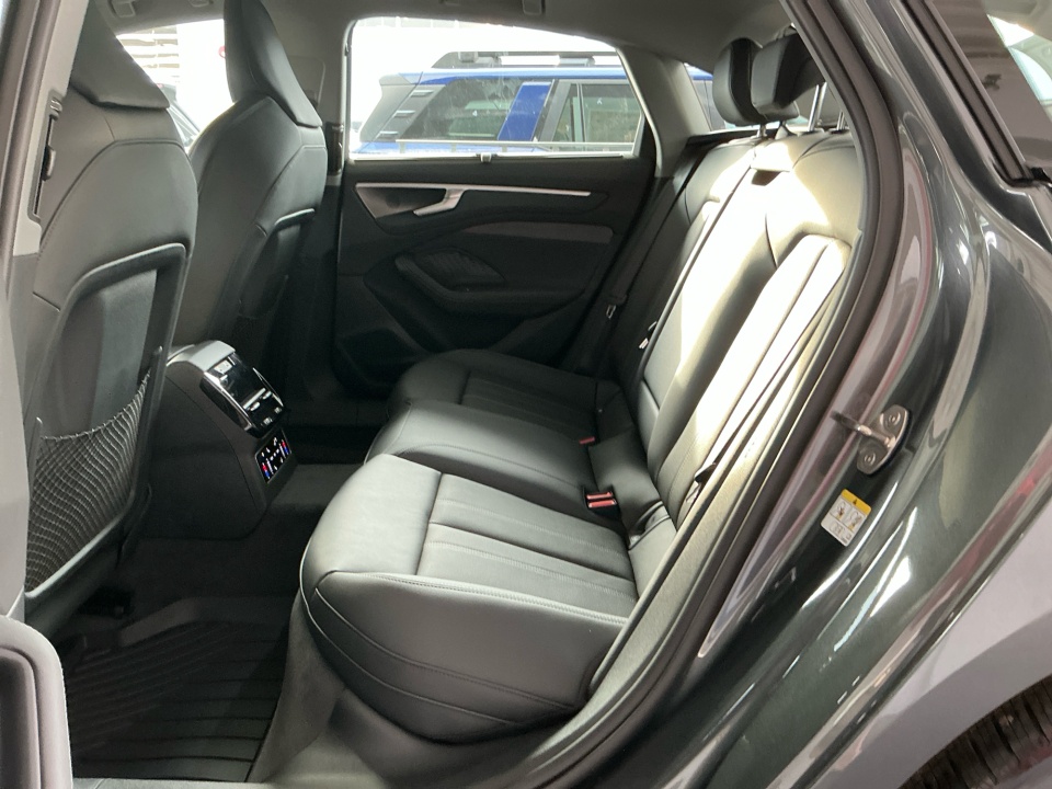 WAU55CFN3TN030304 2026 Audi A6 Premium Plus quattro S tronic