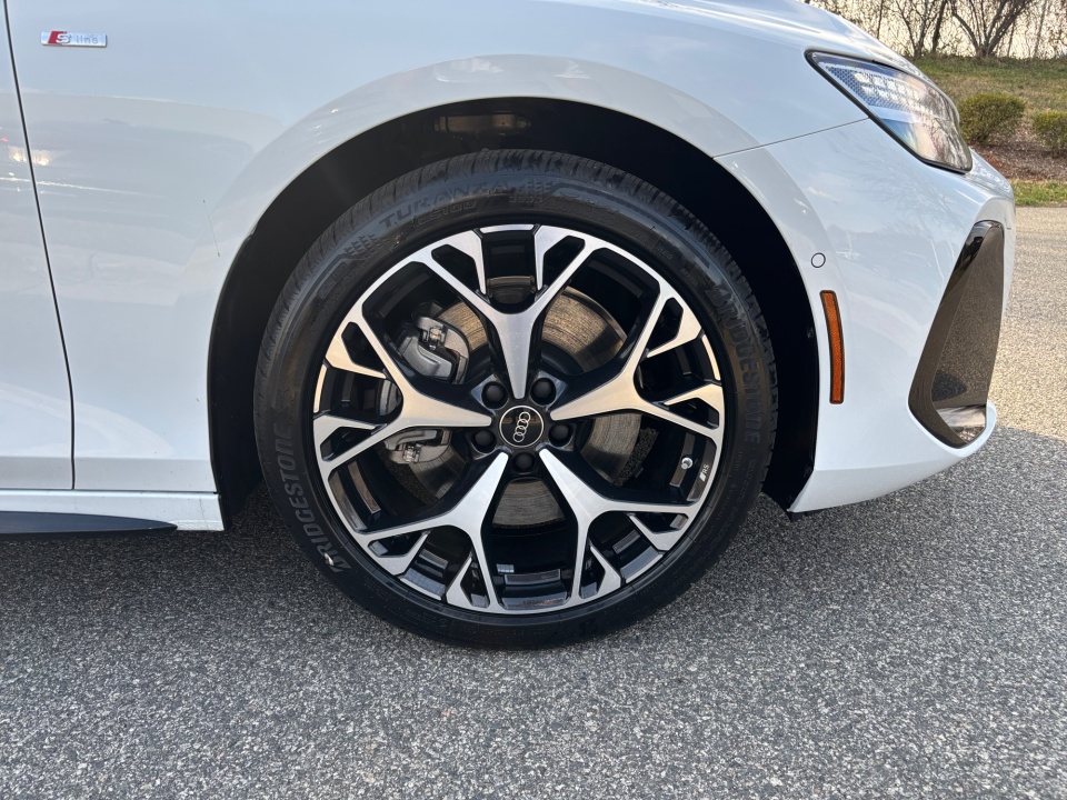 WAU55CFN6TN030197 2026 Audi A6 Premium Plus quattro S tronic