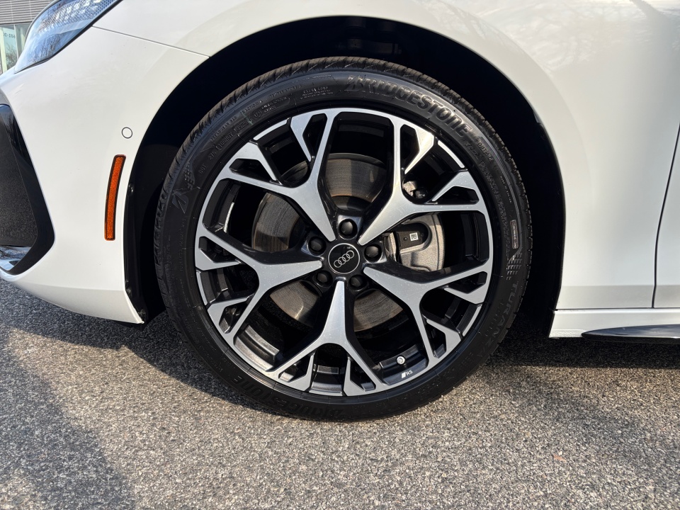 WAU55CFN6TN030197 2026 Audi A6 Premium Plus quattro S tronic