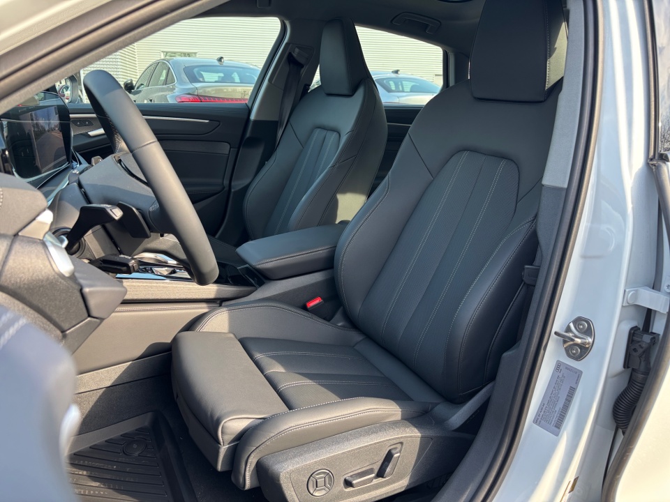 WAU55CFN6TN030197 2026 Audi A6 Premium Plus quattro S tronic