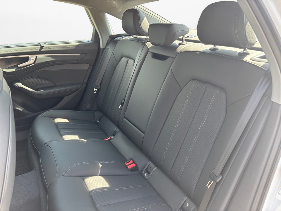 WAU55CFN9TN030338 2026 Audi A6 Premium Plus quattro S tronic