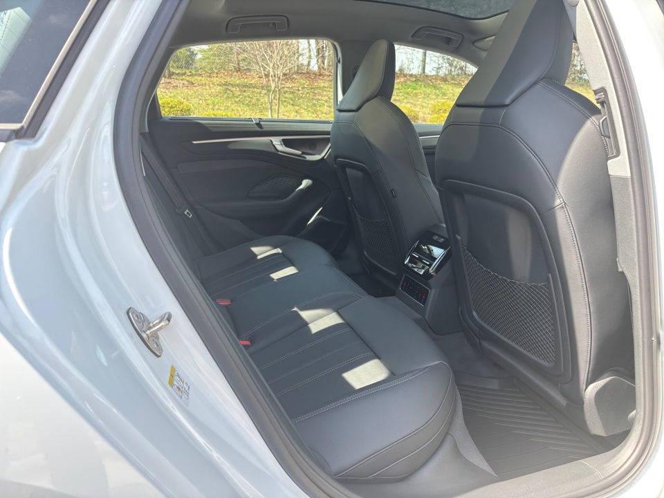 WAU55CFN9TN030338 2026 Audi A6 Premium Plus quattro S tronic