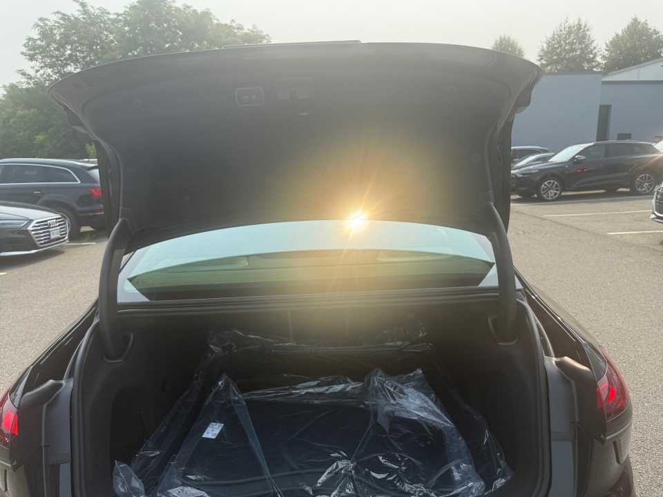 WAU65CFN4TN053370 2026 Audi A6 Prestige