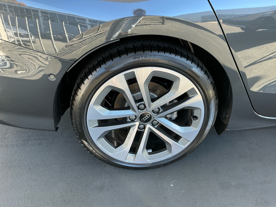 WAUGUDGY1TA015897 2026 Audi A3 Premium 40 TFSI quattro S tronic