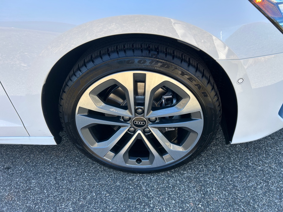 WAUGUDGY5TA059594 2026 Audi A3 Premium 40 TFSI quattro S tronic