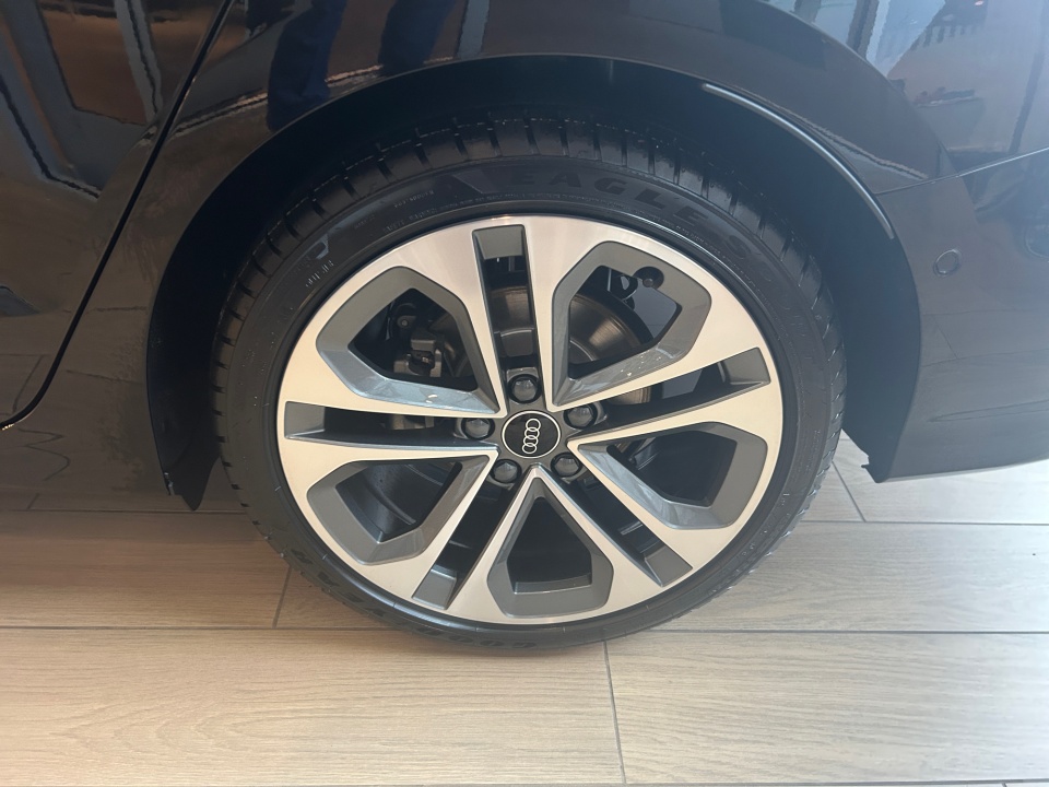 WAUHUDGY9TA046433 2026 Audi A3 Premium Plus 40 TFSI quattro S tronic