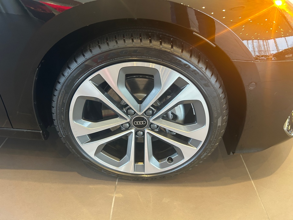 WAUHUDGY9TA046433 2026 Audi A3 Premium Plus 40 TFSI quattro S tronic