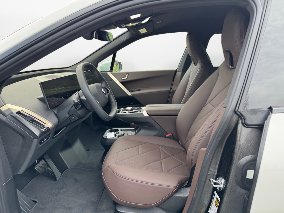 WB543CF03TCW48254 2026 BMW iX xDrive45