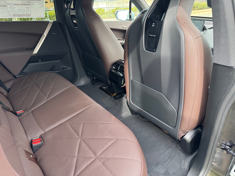 WB543CF03TCW48254 2026 BMW iX xDrive45