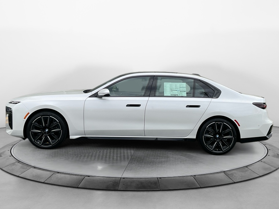 WBA33EJ02TCX72130 2026 BMW 760i xDrive