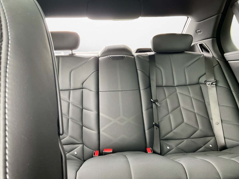 WBA33EJ02TCX72130 2026 BMW 760i xDrive