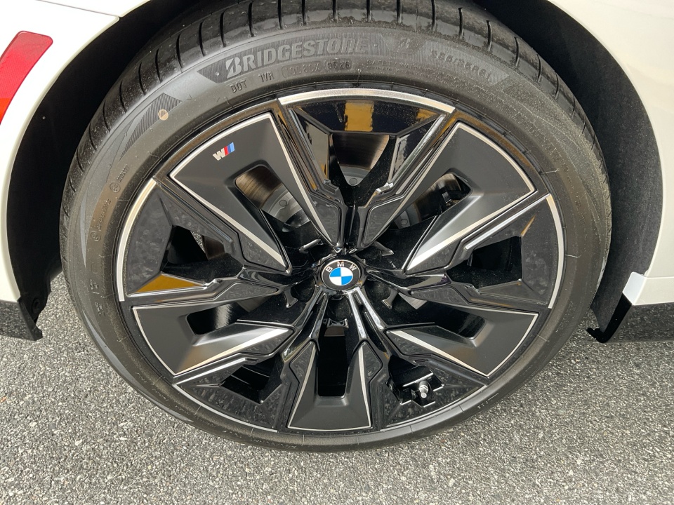 WBA33EJ02TCX72130 2026 BMW 760i xDrive