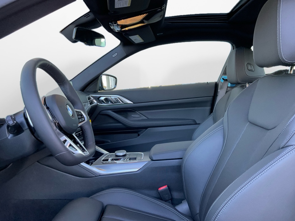 WBA43DA06TCW21631 2026 BMW 430i