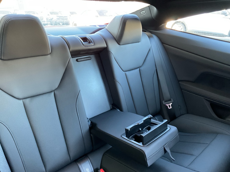 WBA43DA06TCW21631 2026 BMW 430i