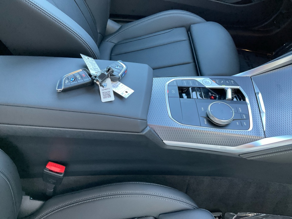 WBA43DA06TCW21631 2026 BMW 430i