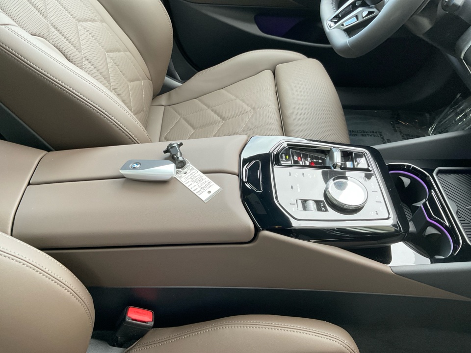 WBA43FJ01TCX71111 2026 BMW 530i