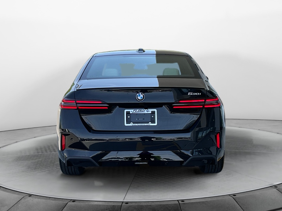 WBA43FJ06VCX74539 2027 BMW 5 Series 530i