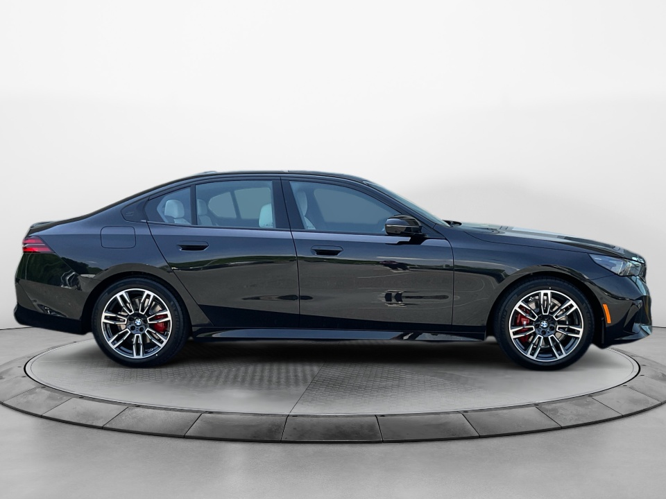 WBA43FJ06VCX74539 2027 BMW 5 Series 530i
