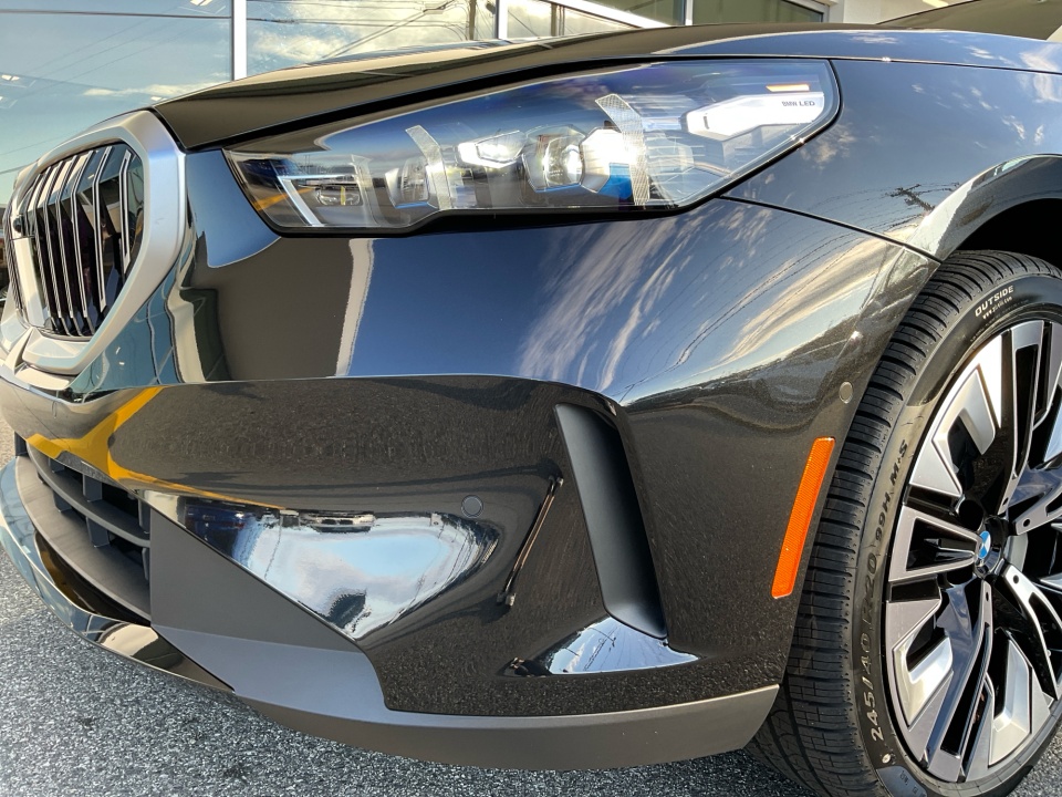 WBA53FJ03TCX06720 2026 BMW 5 Series 530i xDrive