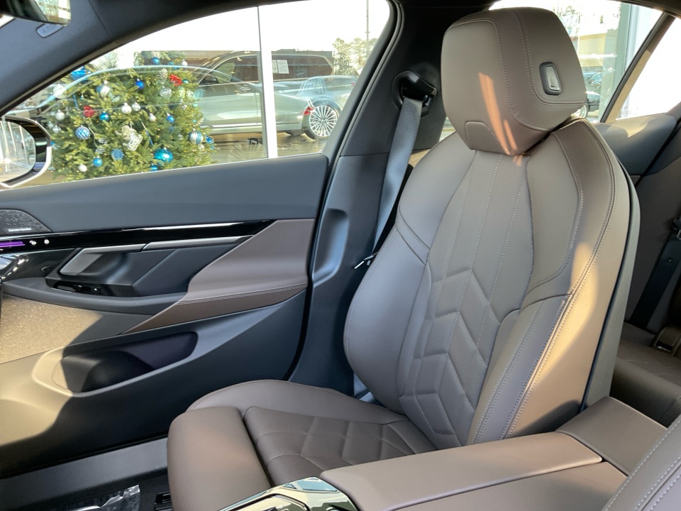 WBA53FJ03TCX06720 2026 BMW 5 Series 530i xDrive