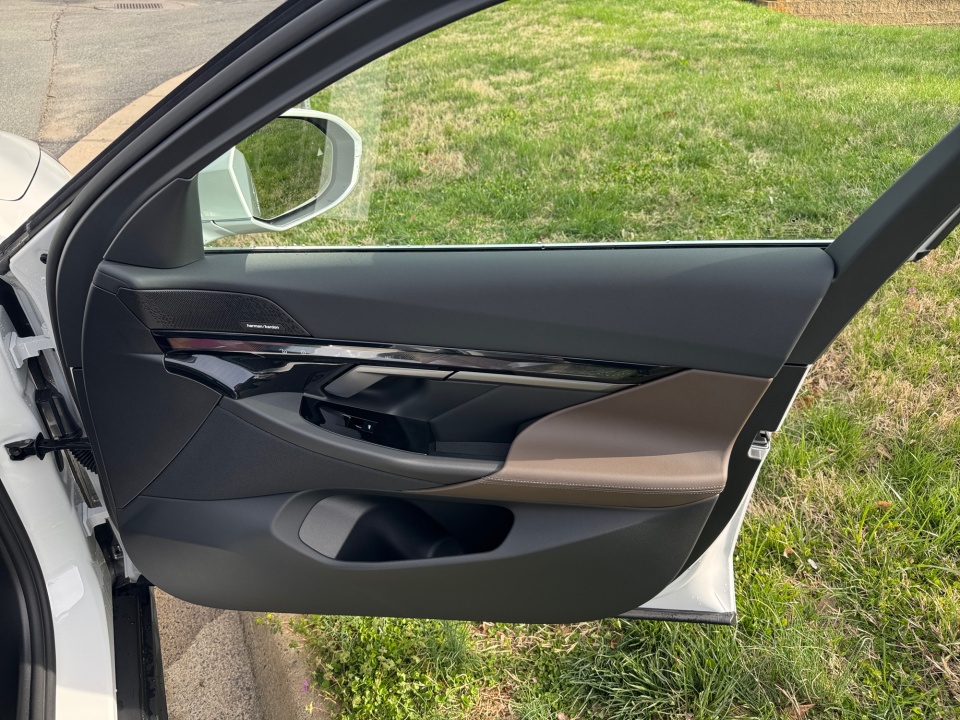 WBA53FJ05TCX59838 2026 BMW 530i xDrive