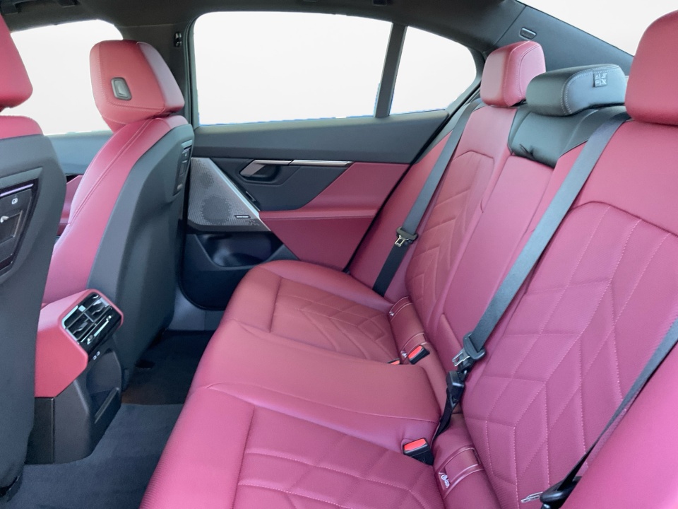 WBA53FJ06TCX06730 2026 BMW 5 Series 530i xDrive