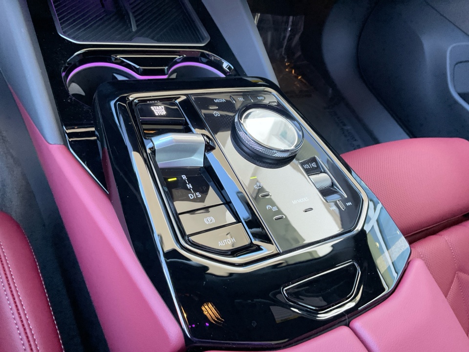 WBA53FJ06TCX06730 2026 BMW 5 Series 530i xDrive