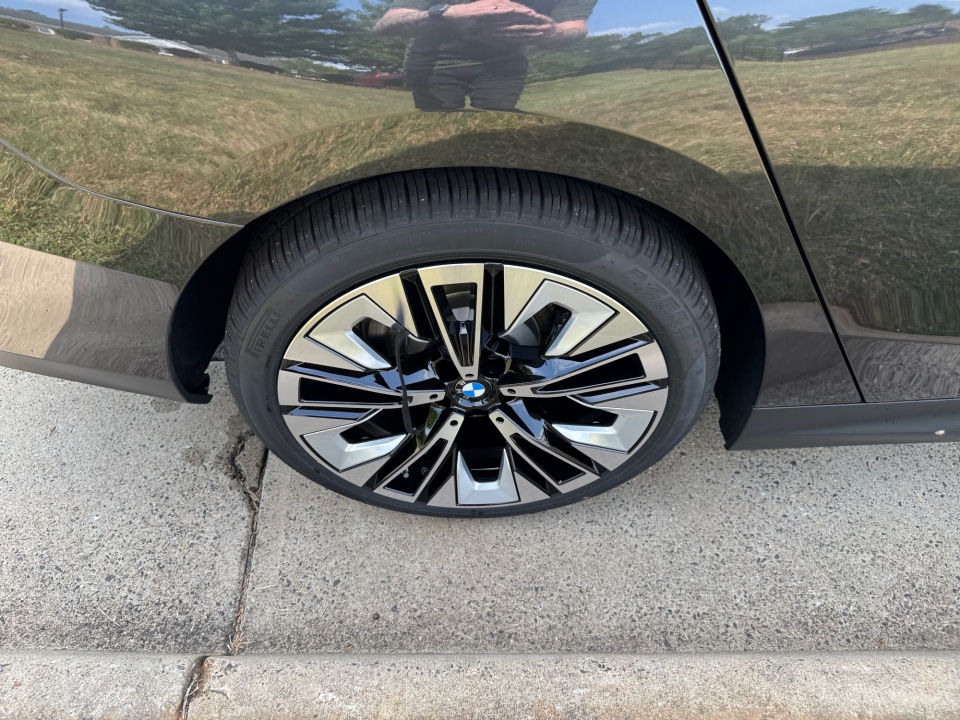 WBA53FJ06VCY31925 2027 BMW 5 Series 530i xDrive