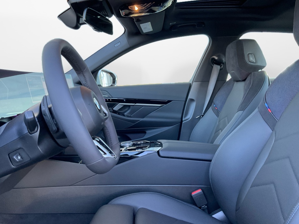 WBA53FJ0XTCX06326 2026 BMW 5 Series 530i xDrive