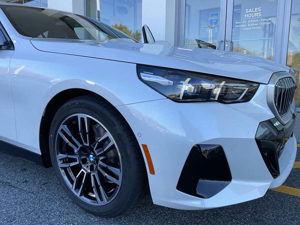 WBA53FJ0XTCX06326 2026 BMW 5 Series 530i xDrive