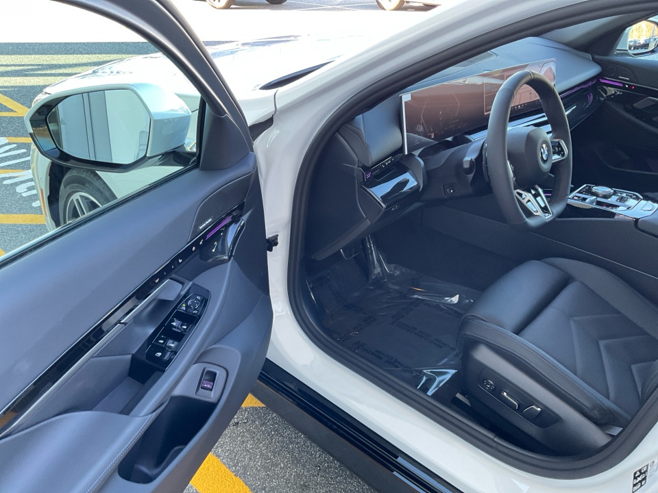 WBA53FJ0XTCX06326 2026 BMW 5 Series 530i xDrive